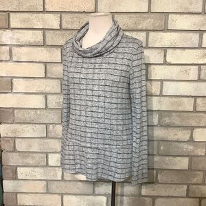 3for$20 light sweater small